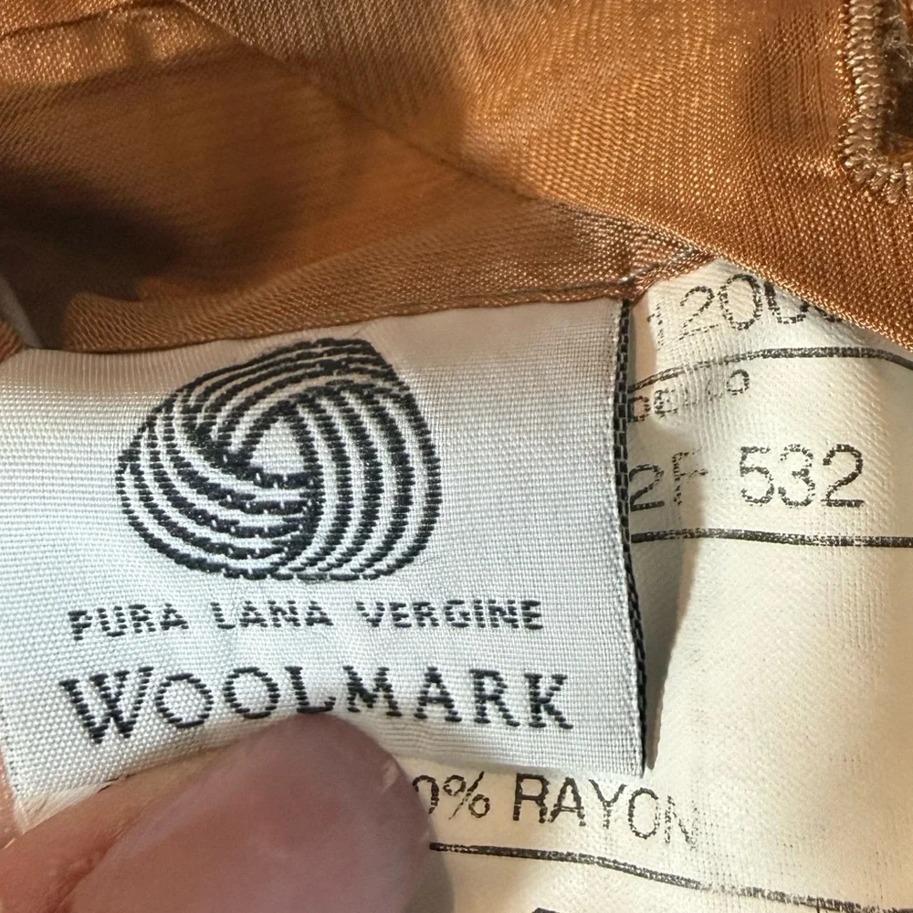 Pal Zileri. Rare Custom Lightweight Wool Blazer. Orange/Brown. Size 46.